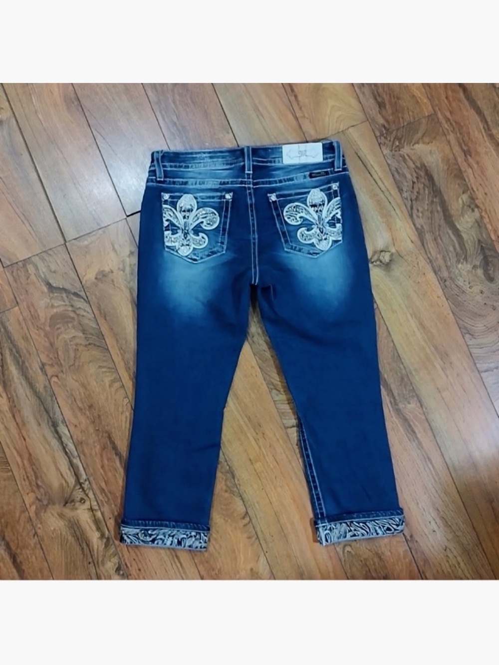 Gorgeous Miss Me Mid-Rise Capri Jeans With Decorative Cuffs 23-1/2” Inseam